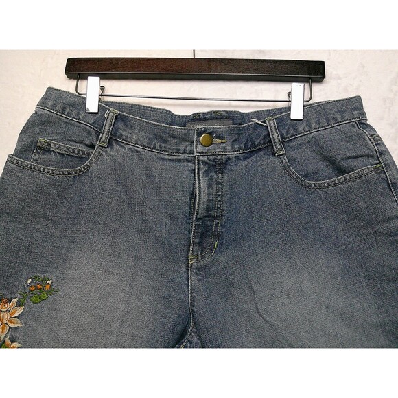 Liz Claiborne Boot Cut Jeans Size 14 Embroidered Flowers Blue Pockets Denim - Picture 9 of 16